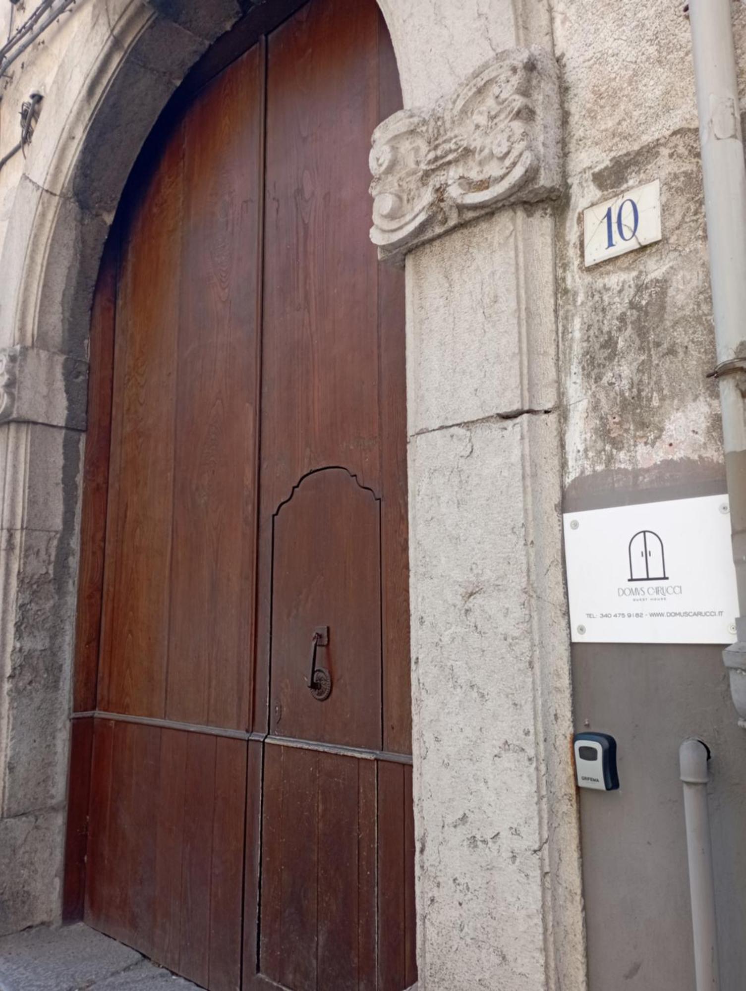 Apartament Domus Carucci Cava deʼ Tirreni Zewnętrze zdjęcie